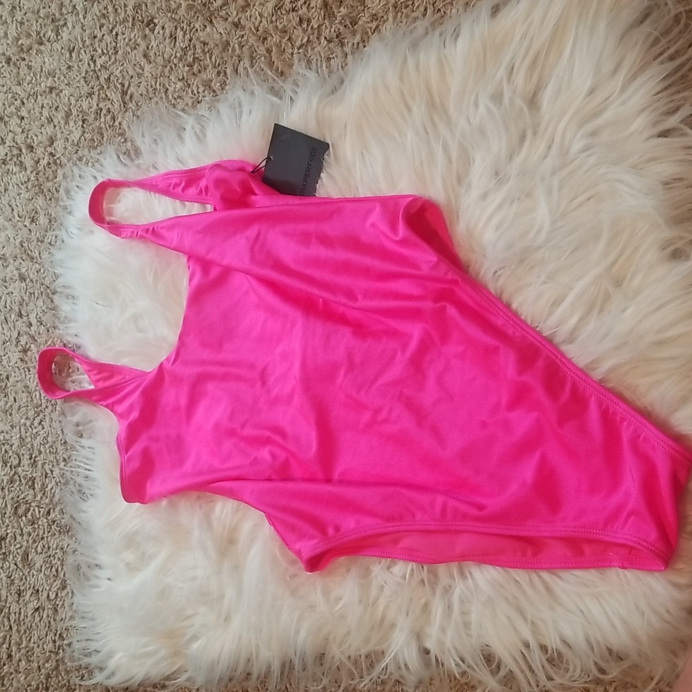 New high cut one piece, size large